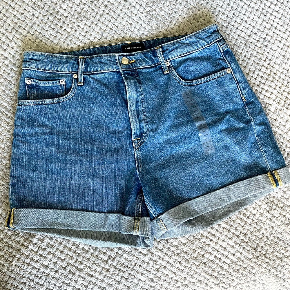 Free Assembly - Size 16 blue shorts